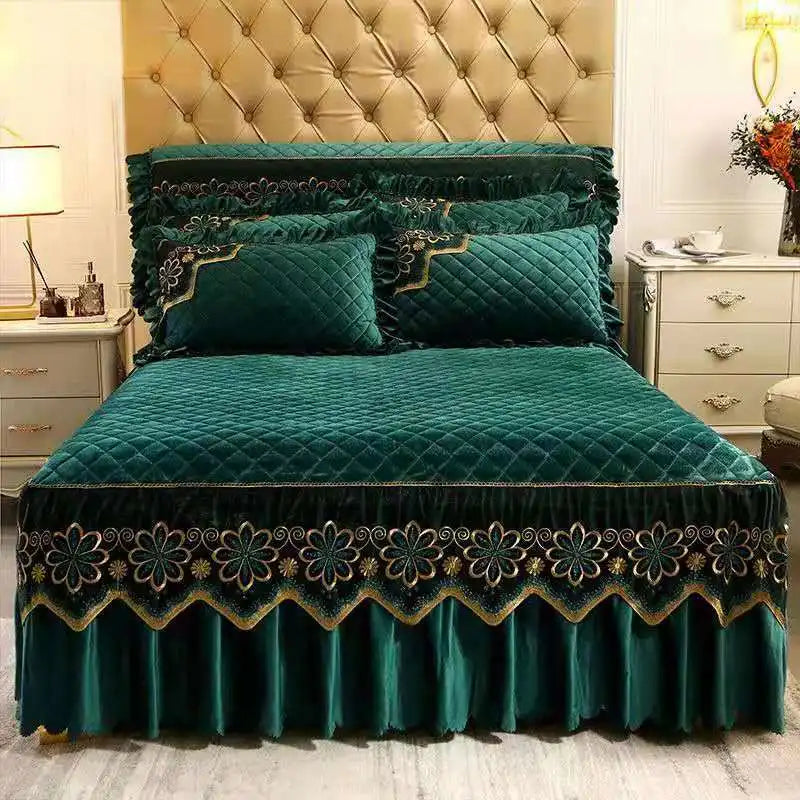 European Luxury Quilted Bed Skirt Winter Warm Thicken Velvet Bedspread King Good Hand Feeling Bed Skirt Not Included Pillowcase.