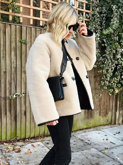 Women's Faux Wool Warm Loose Jacket Coat Retro Round Neck Single Breasted Double Pocket Casual Overcoat Winter Female Chic Coat.