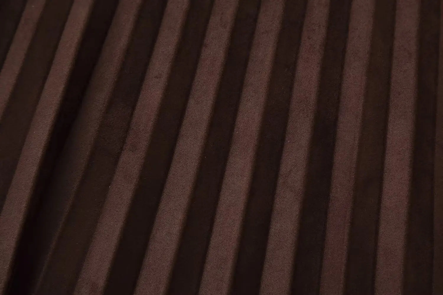 European and American style autumn new fashion trend casual simple women's matching belt suede effect pleated midi skirt.