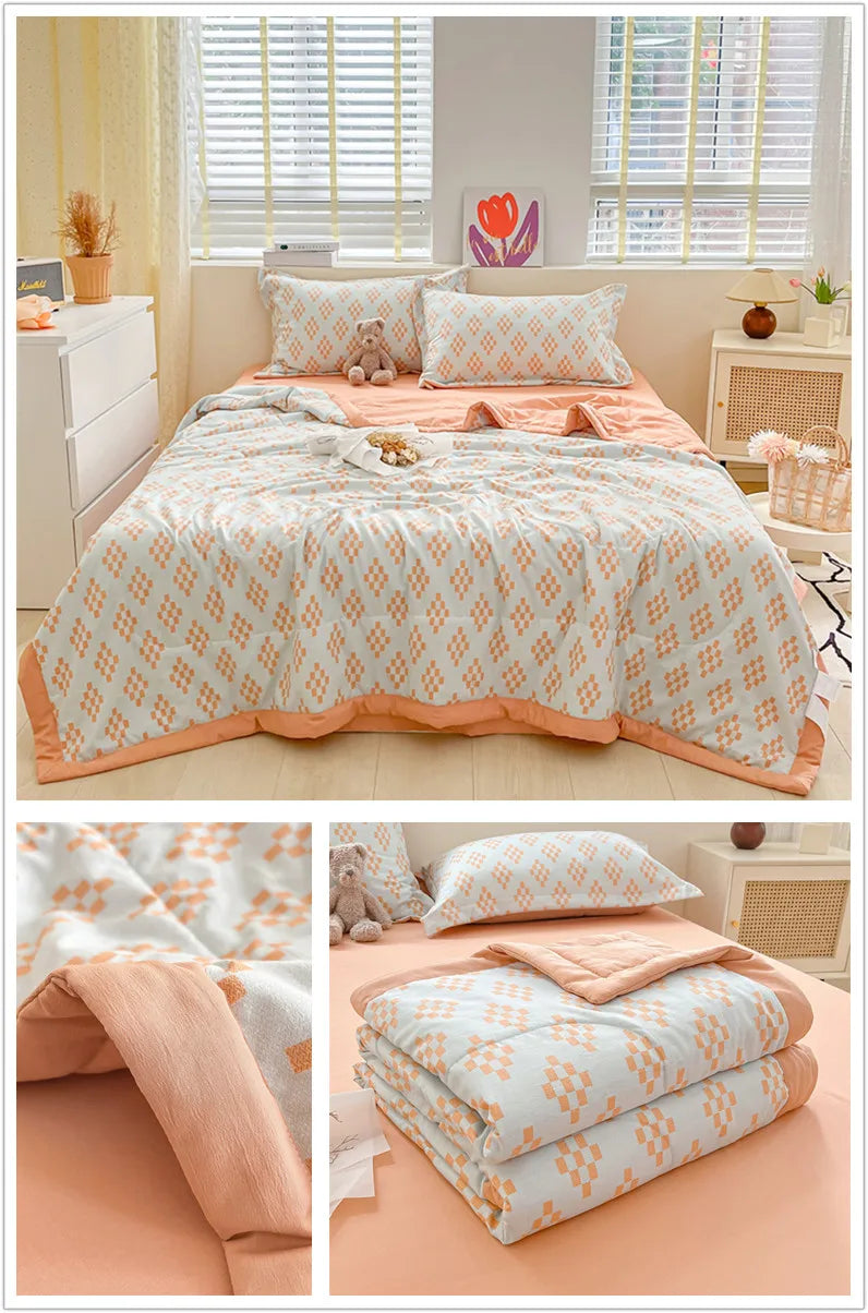 Printed Thin Duvet Skin-friendly Comforter 100x150cm for Kids Quilt Soft Bedspread Summer Blanket edredones (No Pillowcase).