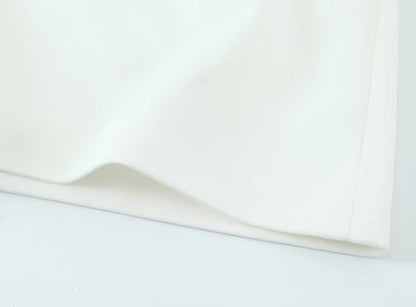 ZBZA Women High Waist A-line Shorts Loose Fit Double Pocket Zipper Solid Color Casual Mini Shorts Spring Summer New Chic Shorts.