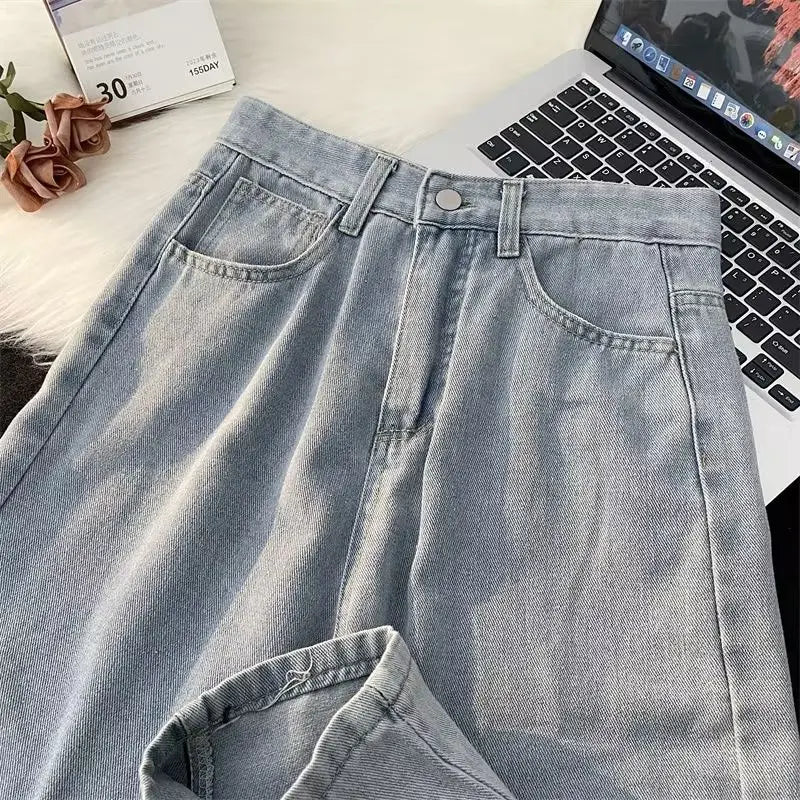 2025 Men Baggy Casual Jeans Male High Street Straight Leg Denim Pants American Classic Retro Summer Casual Long Trousers.