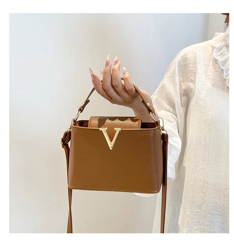 Luxury Women's Tote Bag, Chic V Shaped Stylish Pu Leather Bucket Bag, Top Cover Handbag Women Shoulder Crossbody Bag for Woman