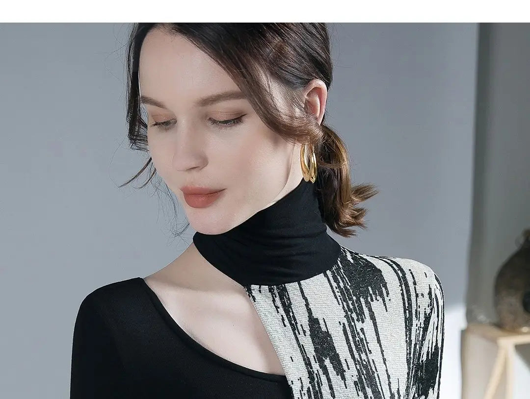 Women Design sense Printing Hollow Out Pullovers Elegant Slim Top Spring Autumn 2024 New Turtleneck Long Sleeve Fashion T-Shirts.