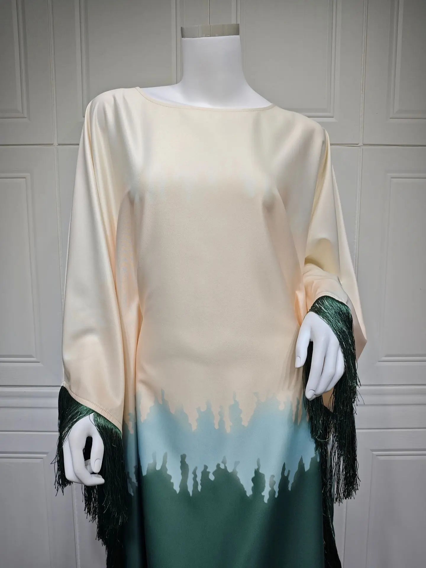 Uni Tassel Gradient Dubai Muslim Abaya For Woman O-Neck Elegant Casual Loose Moroccan Saudi Kebaya Fashion Party Dress 2025