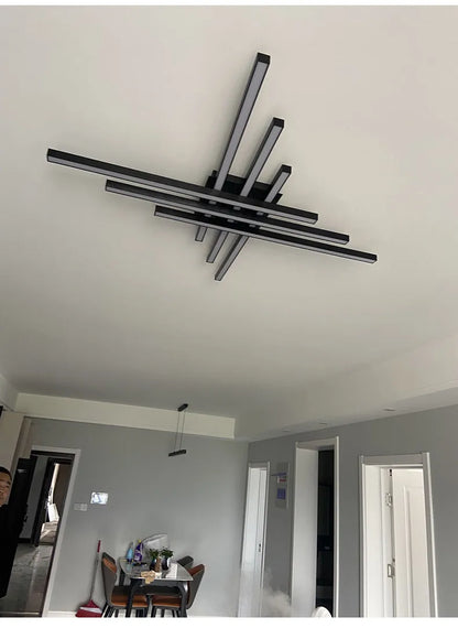 Schwarz Kronleuchter quadratische Schlafzimmer Lampen Wohnzimmer Lampe LED Deckenleuchte Nordic minimalistische kreative LED Deckenleuchte Streifen Lichter