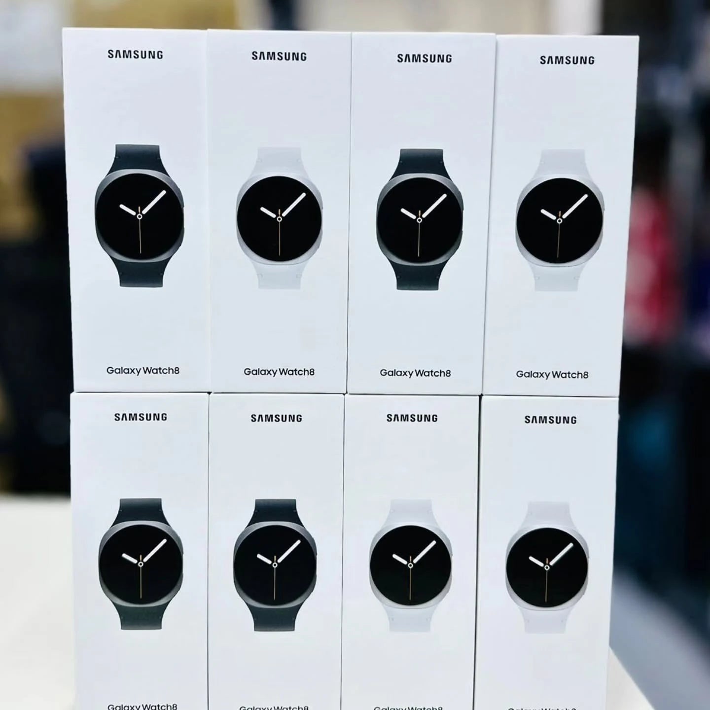 Samsung Galaxy Watch 8 new 2025 30-hour battery life with AOD on, supports wireless charging (charger included); Bluetooth 5.3,.
