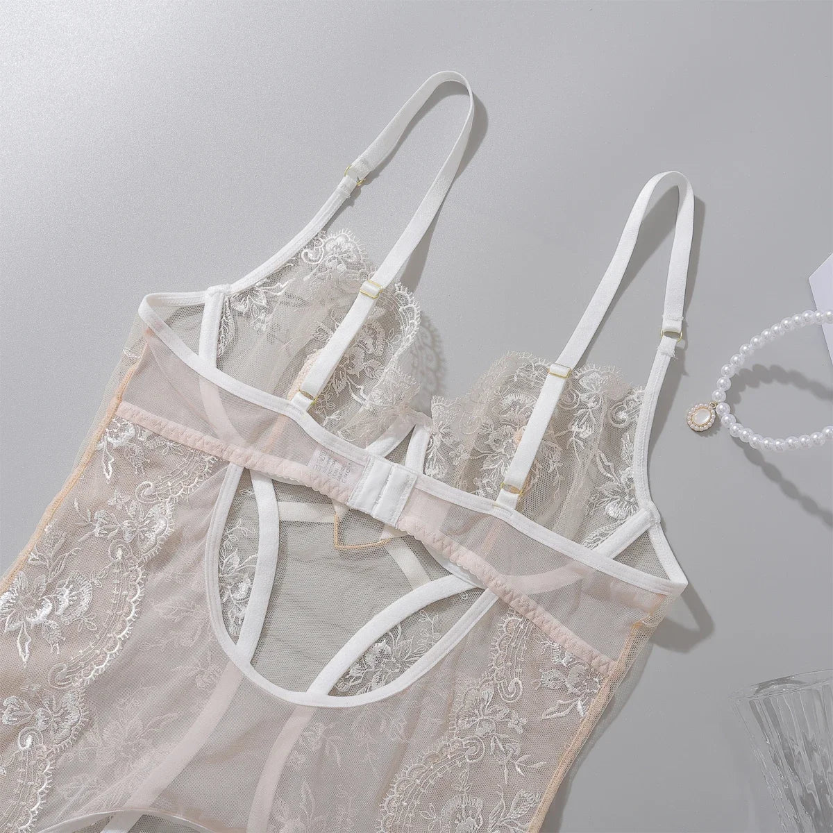 Women's Sexy Lace Luxury Lingerie Set Ultra-thin Mesh Love Heart Decorative Complex Erotic Hot Adult Bra Panties Set for Sex.