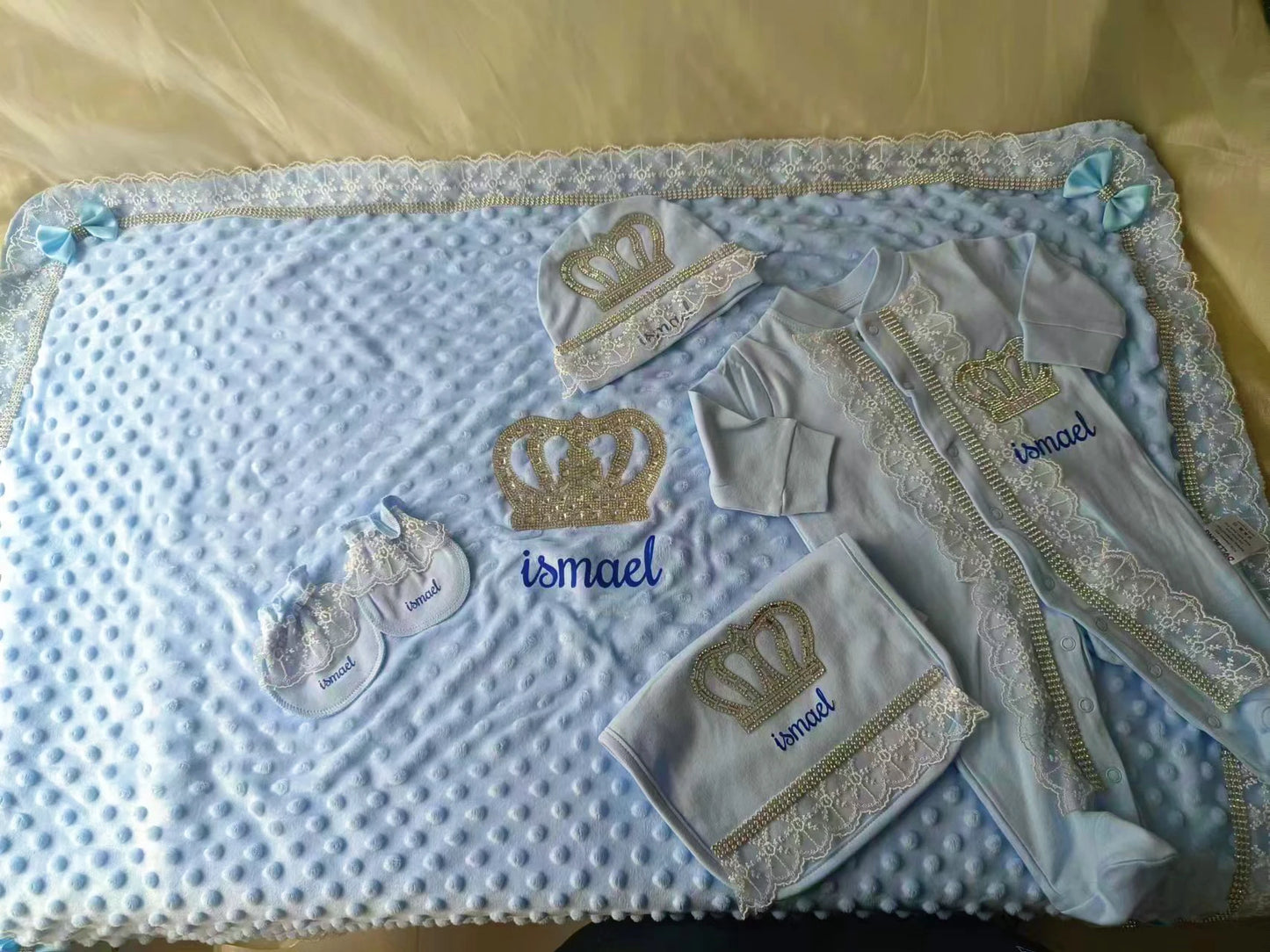 5pcs Handmade DIY Vinyl Name Personalized Baby Girl Newborn Jewels Crown Pink Take Me Home Layette 5 Piece Deluxe Gift Set