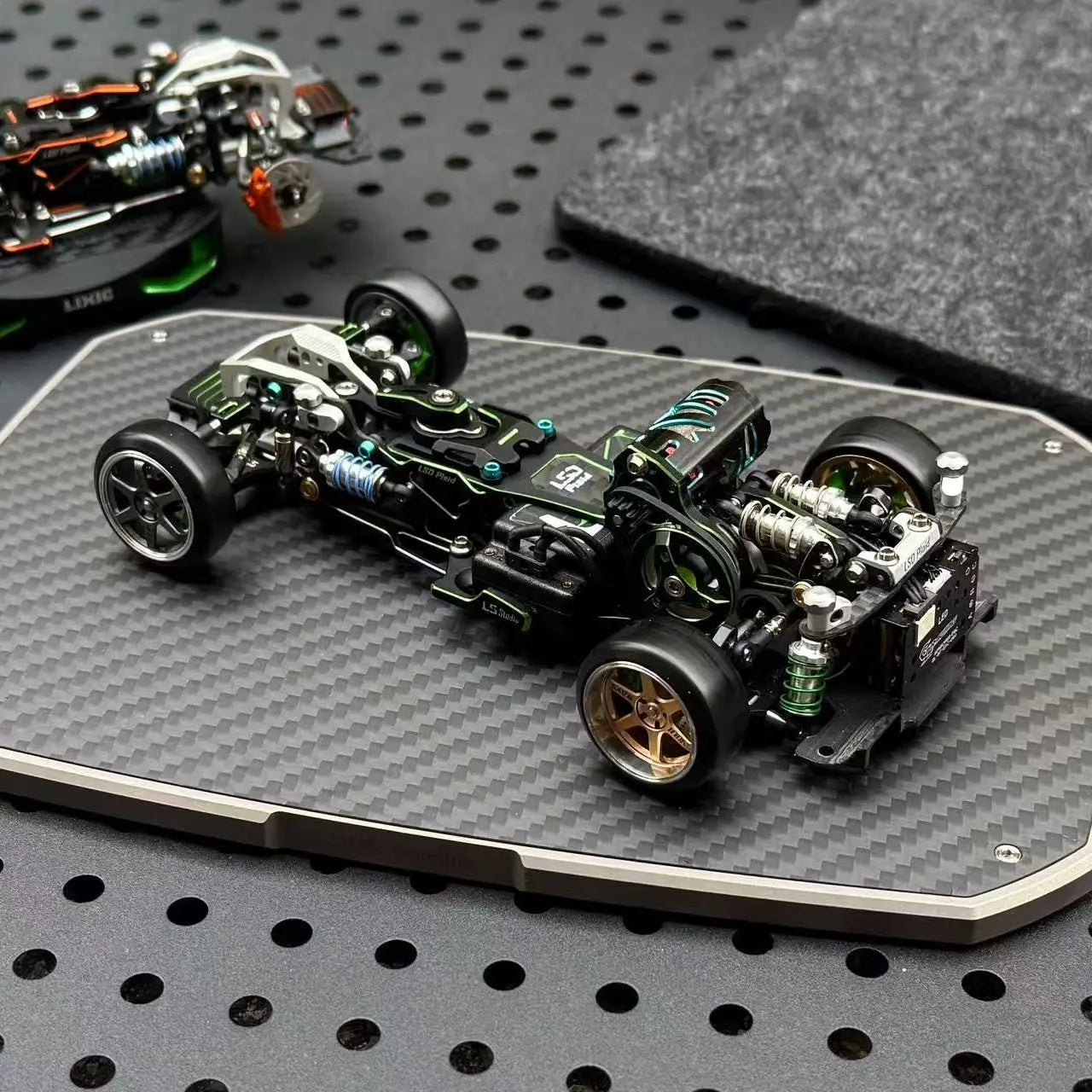 LSD Plaid RC Mini Car 1/24 RC Drift Mosquito Car  Frame KIT Lightweight Electric Remote Control Drift Model Toy Holiday Gift.