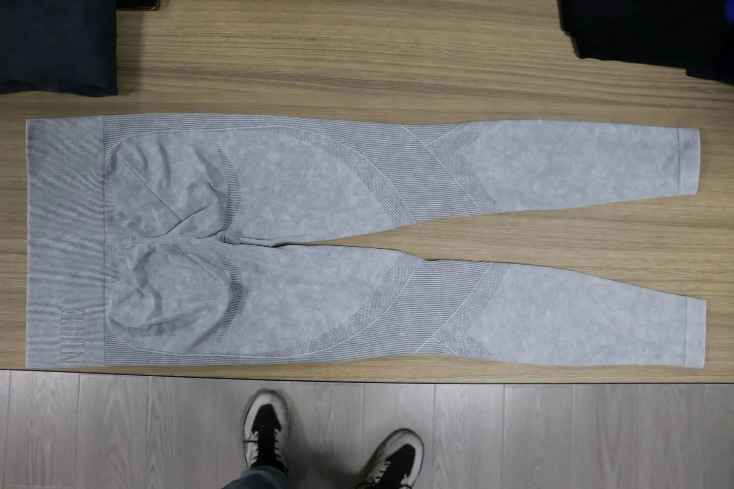 Women Seamless Gym High Waist Yoga Pants Hip Lifting Outdoor Sports Tight Waist Letter Sand Washed Pants Exercise Yoga Leggings