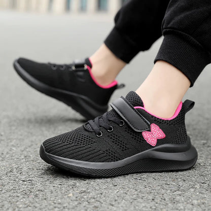 Children's sports shoes, girls' breathable leisure shoes, outdoor sports shoes, mesh surface anti slip fashionable running shoes.