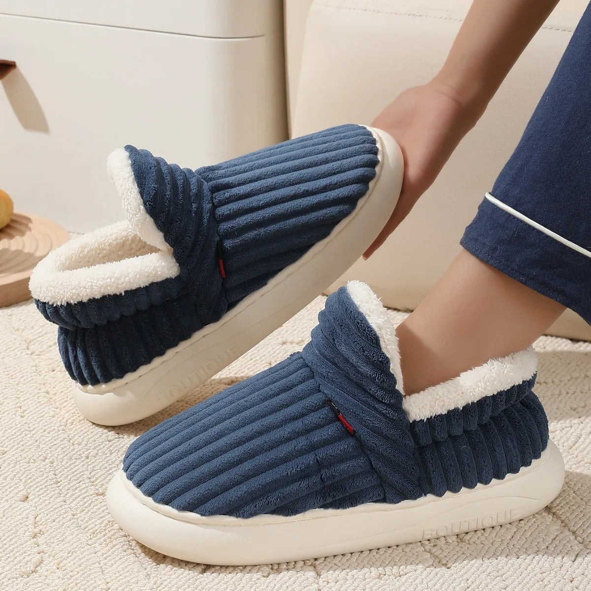Bebealy New Winter Men Slippers Warm Cotton Shoes Men Indoor Fluffy Fuzzy Men Boots Outdoor Nonslip House Ankle Boots Shoes Men.