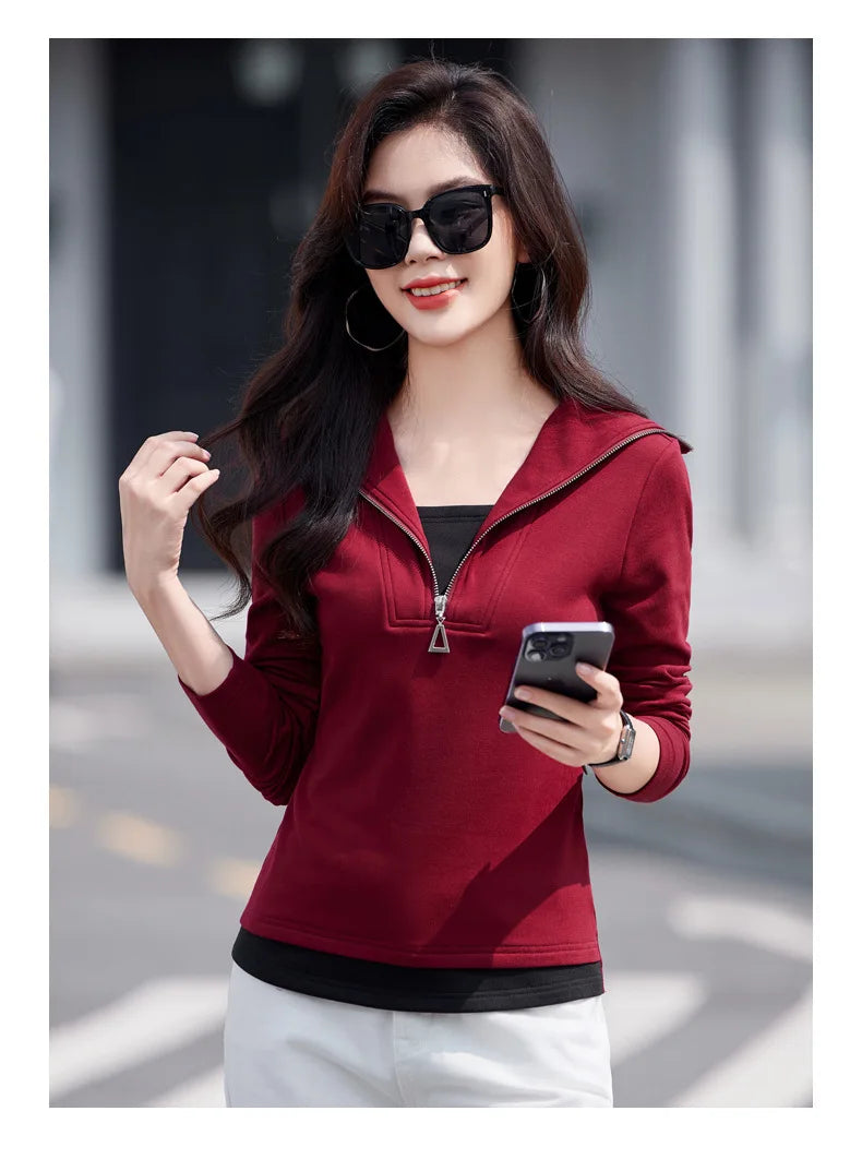 Fake two long sleeved T-shirts for women in autumn and winter, new fashionable plus size color blocked warm zipper lapel top.
