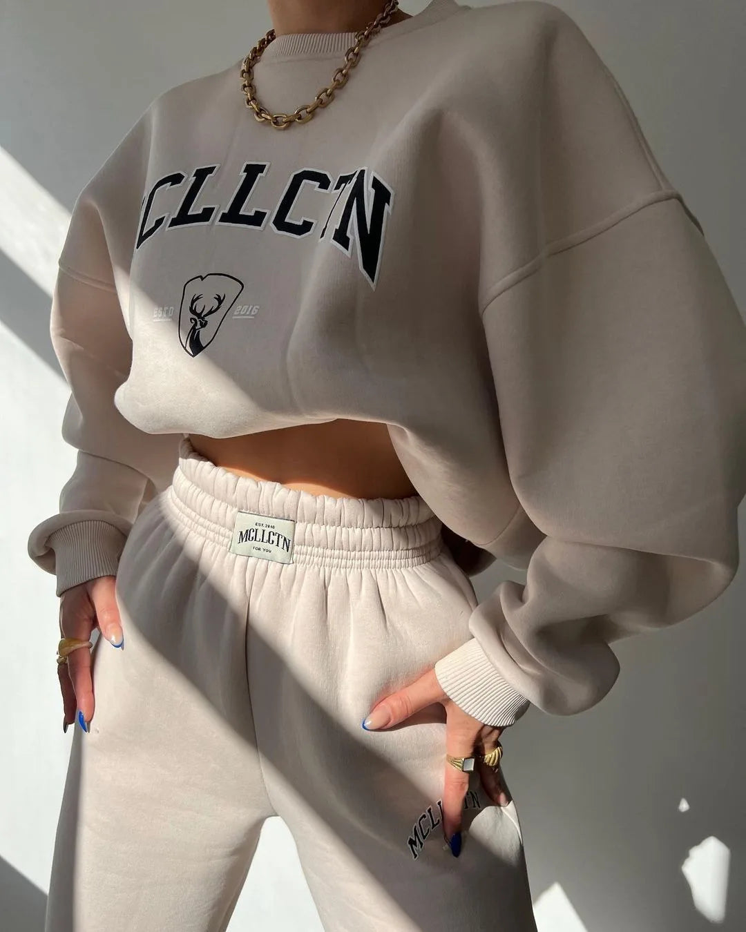 Warm Suit Autumn Winter Women Solid Set Elegant O-neck Pullover Hoodie And Pocket Trousers Two-Piece Set Lady Casual Loose Sets