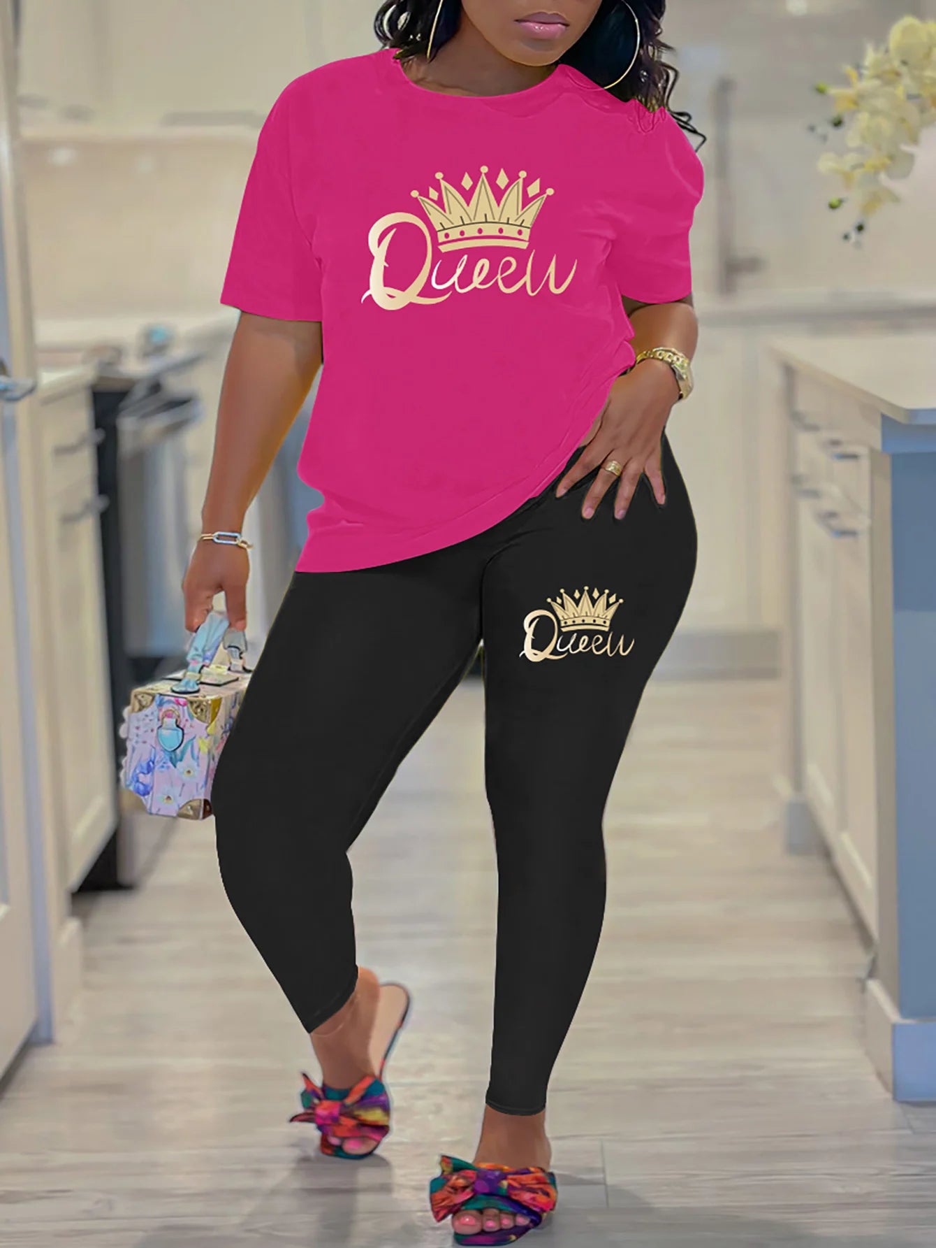 2024 New Summer Women's Printed Comfortable Casual Set 2 piece sets women outfit pants set queen letter printed Short Sleeve Top.