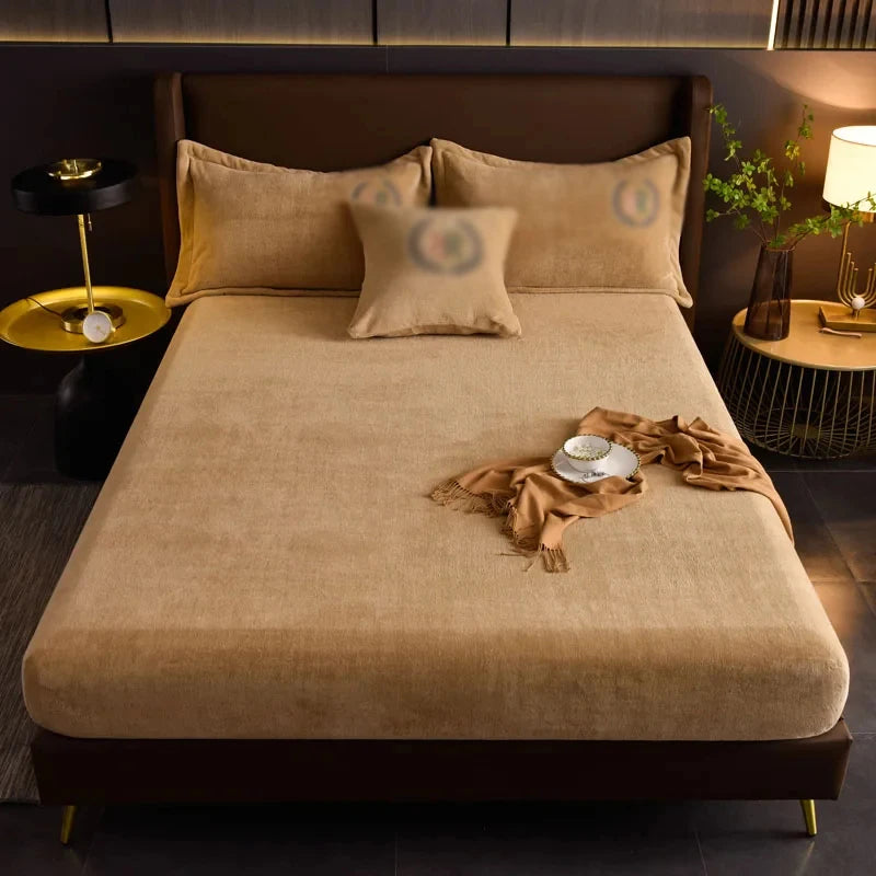Thickened Velvet Mattress Cover High-quality Solid Color Bedspread Latex Mattress Elastic Soft Mattress Covers 160/180/200x200cm.