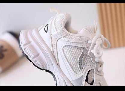 Kids Casual Sports Shoes with Thick Soles Boys Girls Fashion Versatile Sneakers 2024 New Children Mesh Breathable Running Shoes.