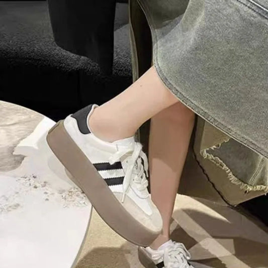 New Design Fashion Casual Shoes Outdoor Lace Up Sneakers for Women Female Comfortable Versatile Sport Shoes Vulcanize Shoes.