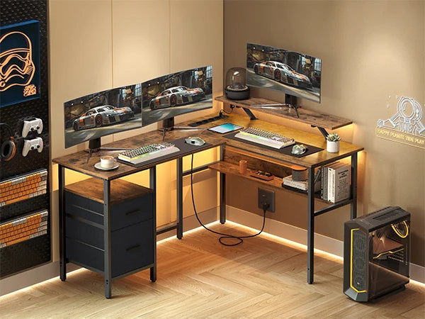 VASAGLE L-förmiger Schreibtisch mit Steckdosen, Eckschreibtisch, Computertisch, Monitorständer, Gaming-Tisch, LED-Beleuchtung