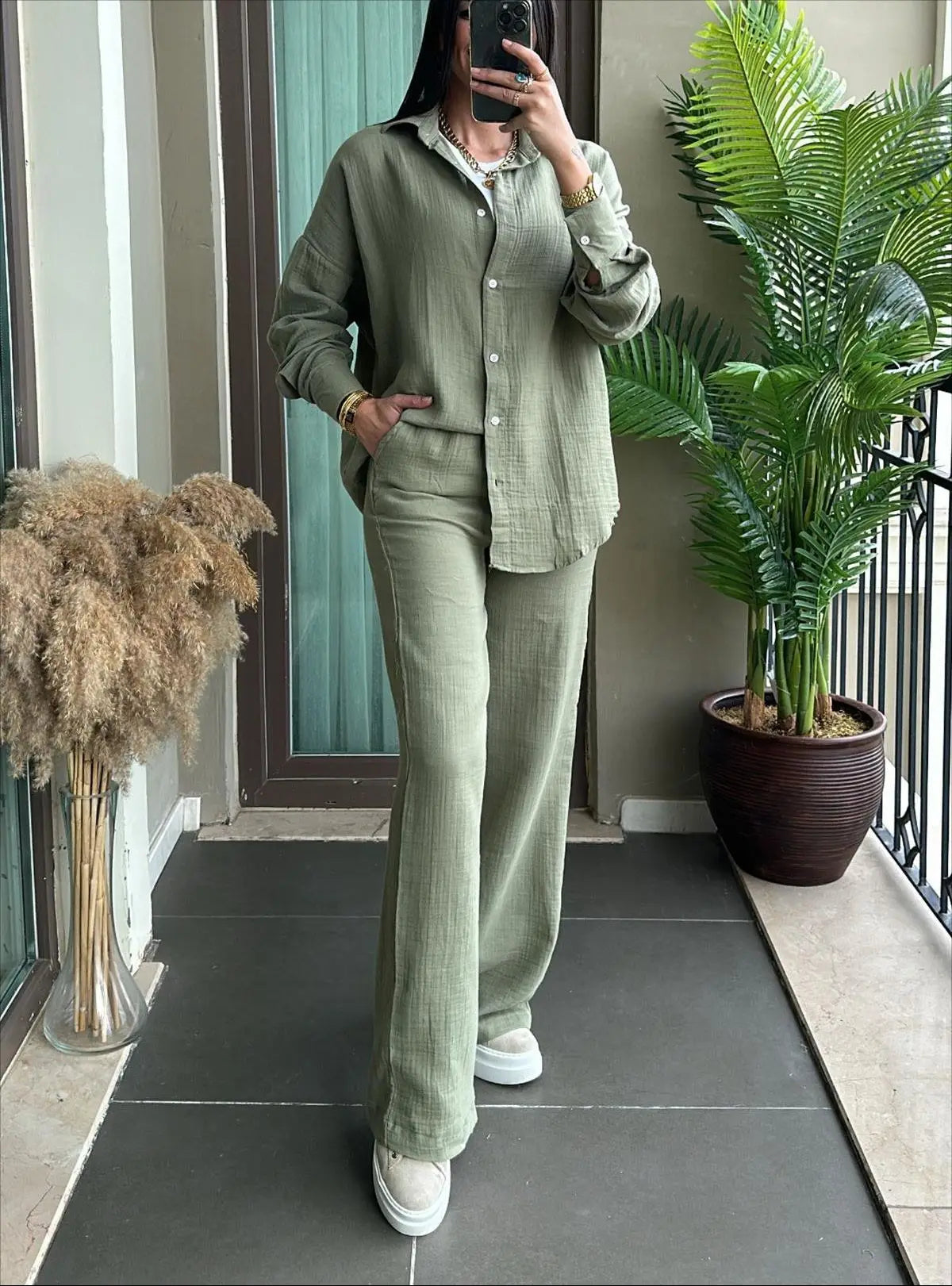 Casual Loose Shirt And Pants Two Piece Sets Women Fashion Solid Long Sleeve Shirts Outfits Autumn Winter Wide Leg Pants Sets.