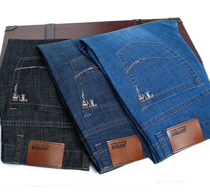 Sommer Dünne männer Gerade Jeans Klassische Schwarz Blau Stretch Casual Business Baggy Denim Hosen Männliche Marke Hosen.