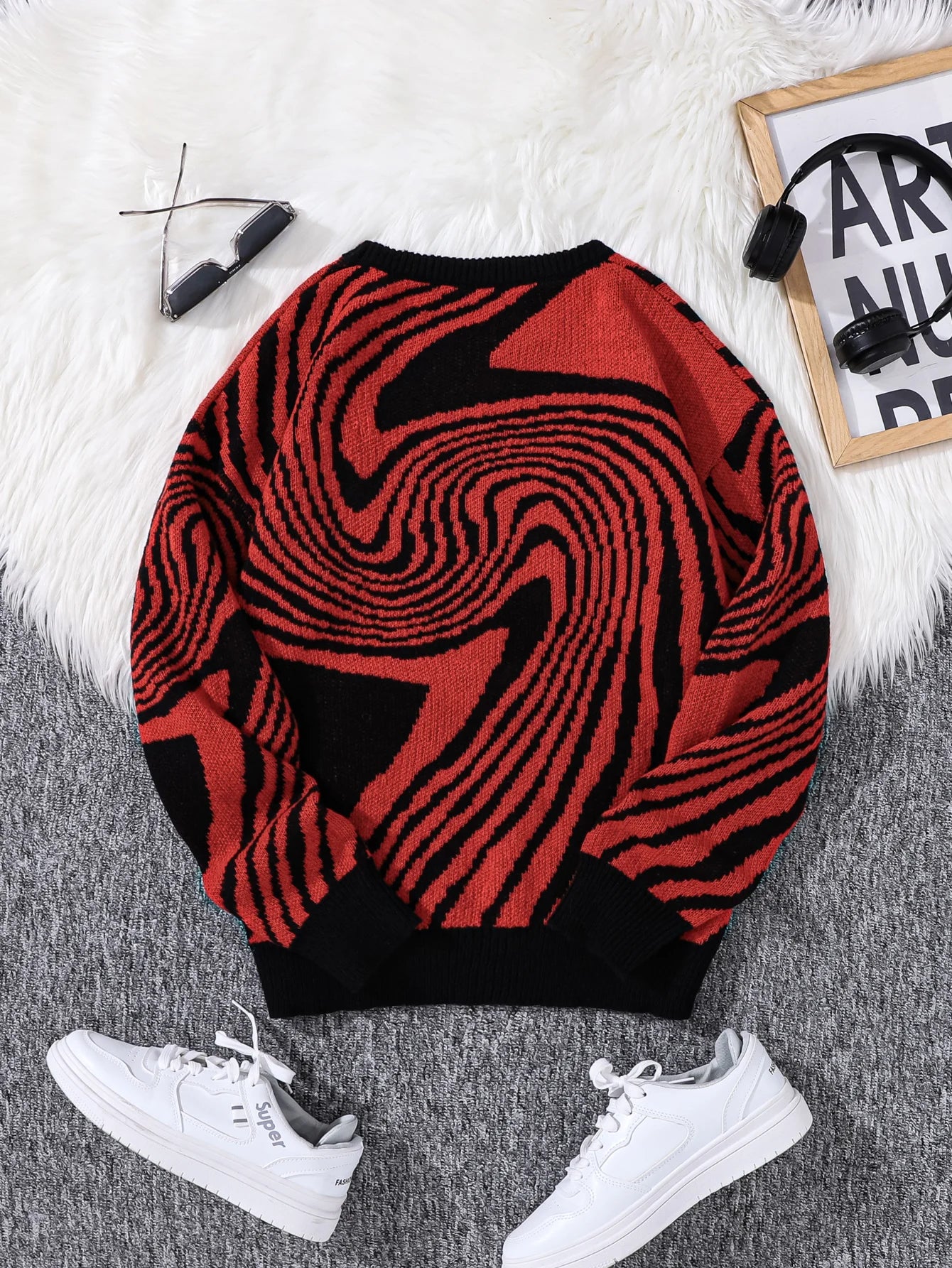New Popular Street Ripped Abstract Starry Sky Pattern Pullover Ripped Sweater Casual Round Neck Knitted Men's Pullover.