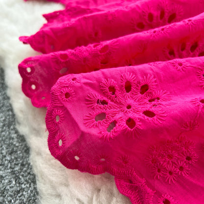 SINGREINY Schickes, ausgehöhltes Kleid mit Stickerei, Rüschen, Spleiß, schulterfrei, elastisch, gerüscht, schlank, 2025, solides, sanftes, langes Urlaubskleid.