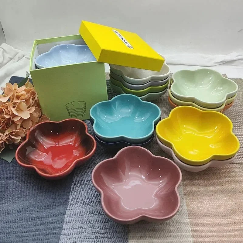 5 Inch Creative Flower Ceramic Bowl Small Deep Dish Solid Color Ceramic Bowl Small Dish Dip Dish Home Kitchen Supplies Gift.