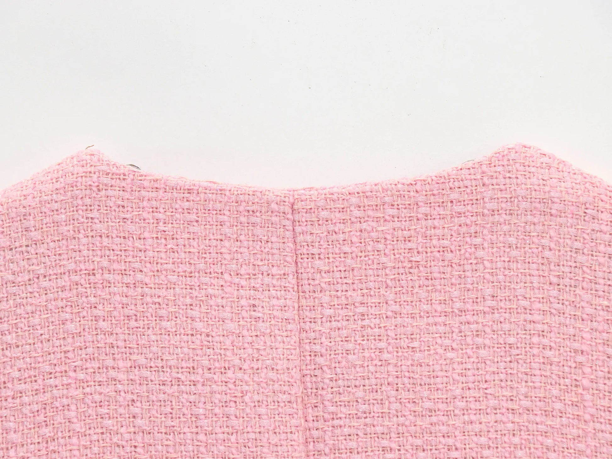 TRAFZA Frauen Elegante Solide Gürtel Westen Tops O Neck Metall Taste Ärmellose Weste Büro Dame Oberbekleidung Casual Blazer Tops.