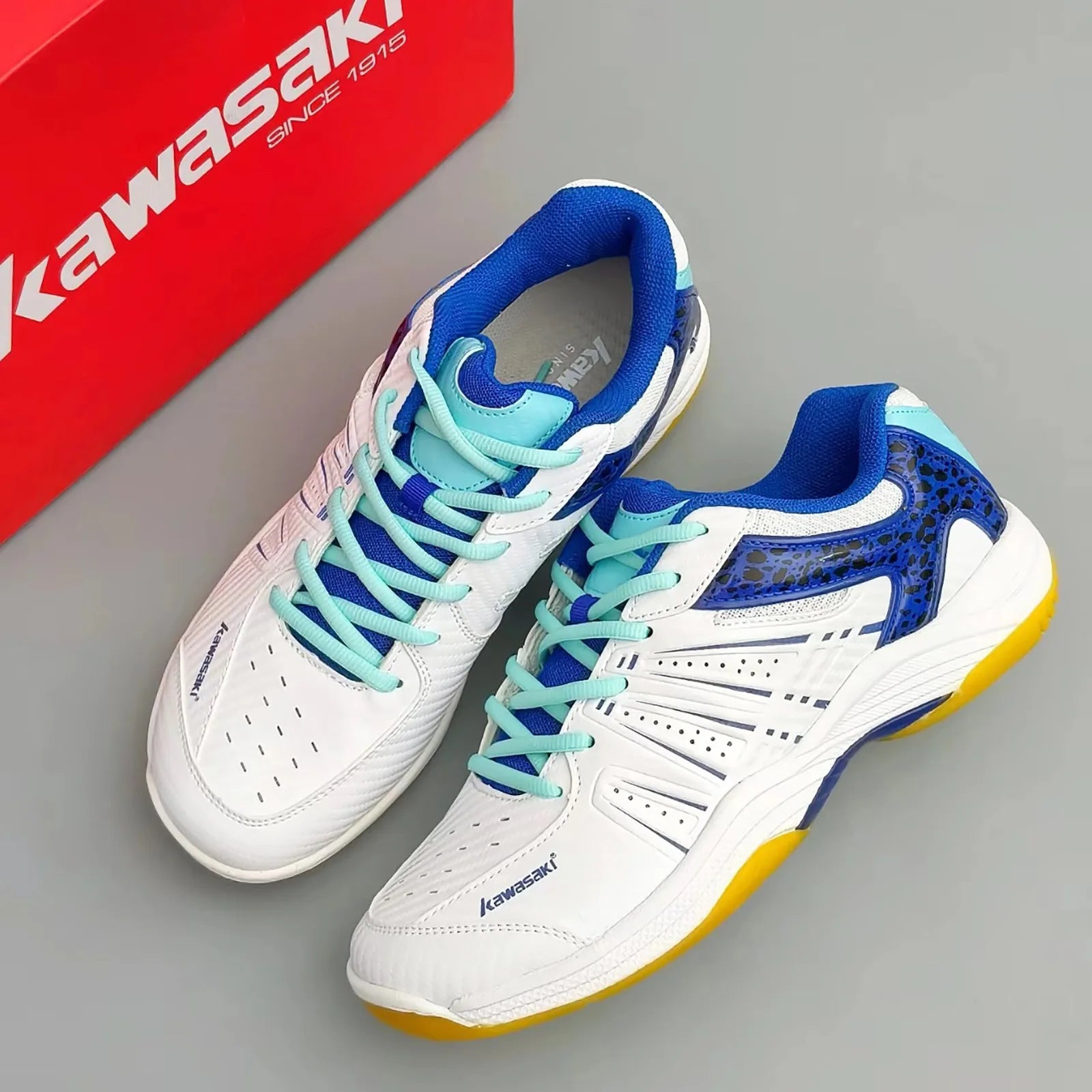 Kawasaki New Badminton Shoes Sneakers Mens Tennis Breathable Anti-Slippery Sport Shoes for Men Women K-065D.