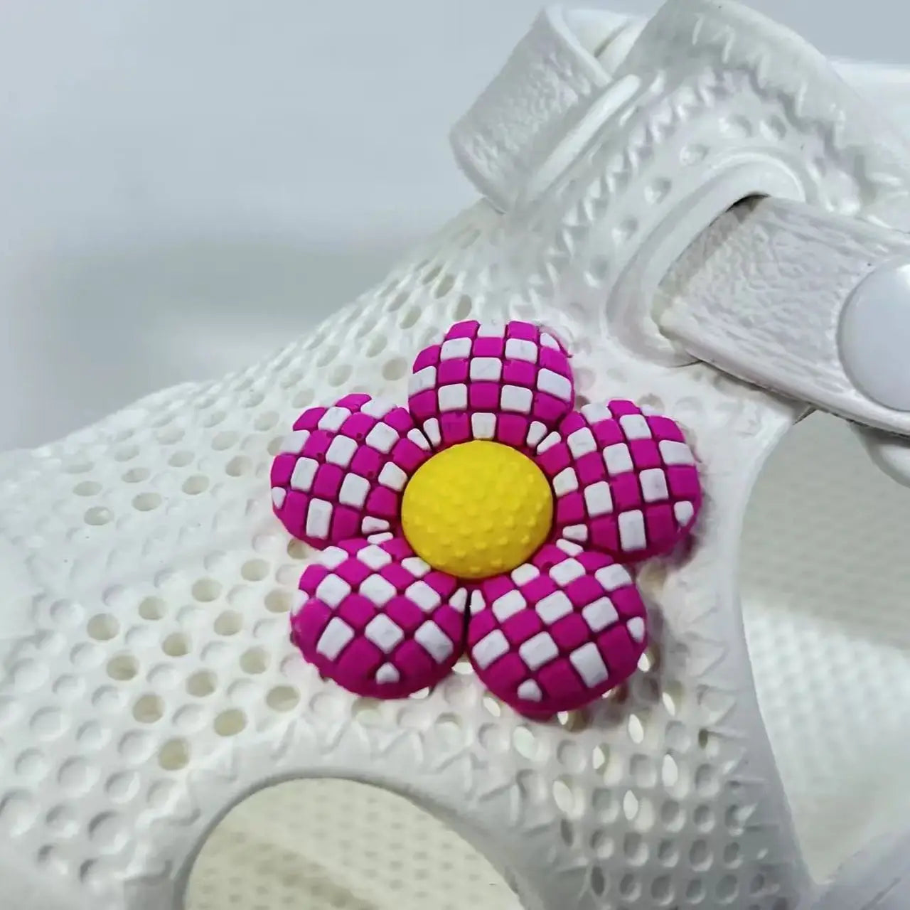 Girls' Floral Toddler Learning Shoes Lightweight Breathable EVA Hole-Patterned Sandals - Cute Versatile Beach & Daily Wear Baby.