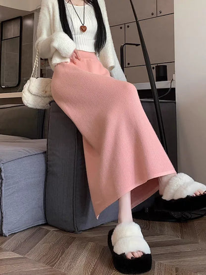 2025 New Thick Knit Midi Skirt High Waisted Straight Hem Bodycon Pencil Skirts for Petite Women Cozy Fall Winter Fashion.