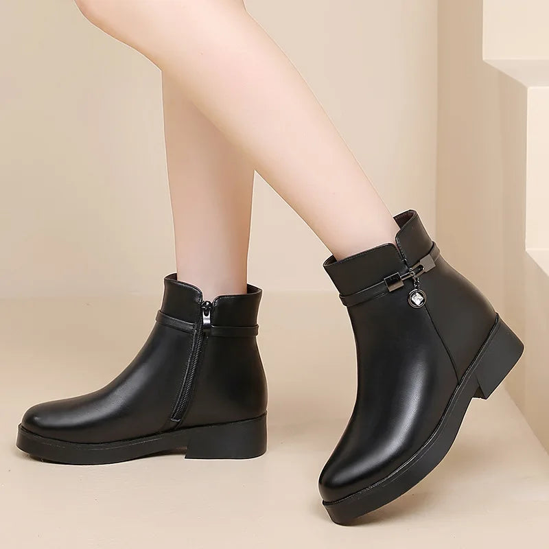 WOIZGIC Women Mother Female Ladies Genuine Leather Ankle Shoes Boots Platform Wool Plush Warm Fur Winter Zipper Plus Size 42 43.