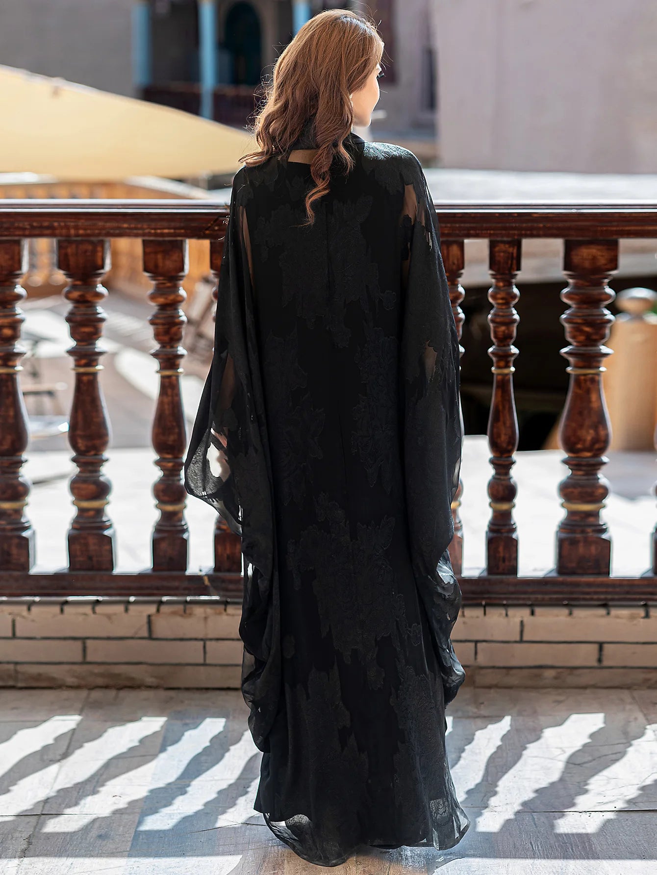 Luxury Dubai Abaya Embroidered Black Jacquard Tassel Robe Women Muslim Dress Kaftan Kimono Kebaya Marocain Femme Caftan Jalabiya.