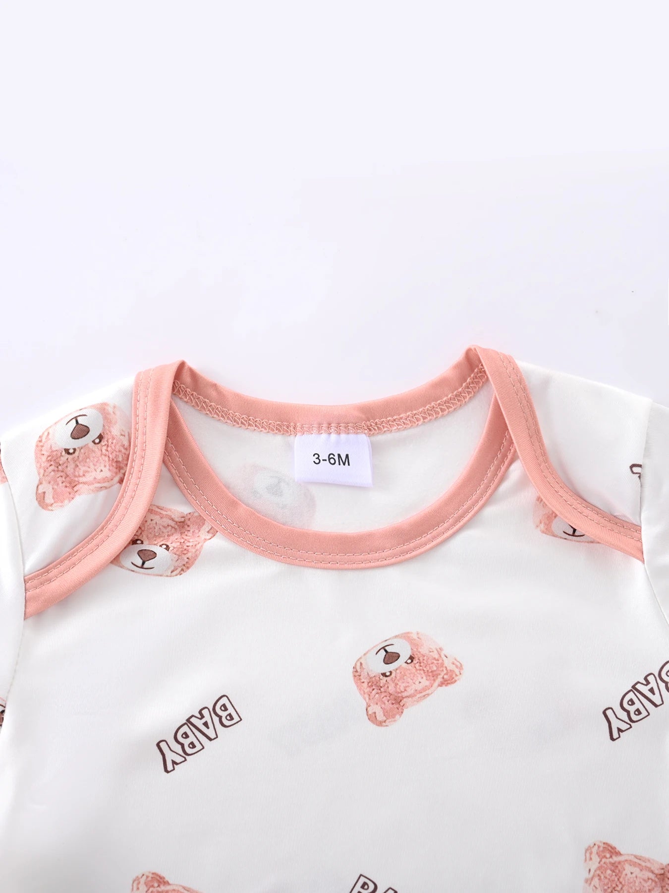 Unisex-Body für Neugeborene + Mütze + Hose, 3-teiliger Anzug für Jungen und Mädchen, niedlicher bedruckter einteiliger Strampler mit Rundhalsausschnitt für alle Jahreszeiten.