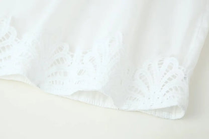 Modisches Slim-Fit-Midikleid mit V-Ausschnitt für Damen, Sommer 2022, aushöhlen, Spitzenbesatz, elegantes Kleid J5C226, knielang.