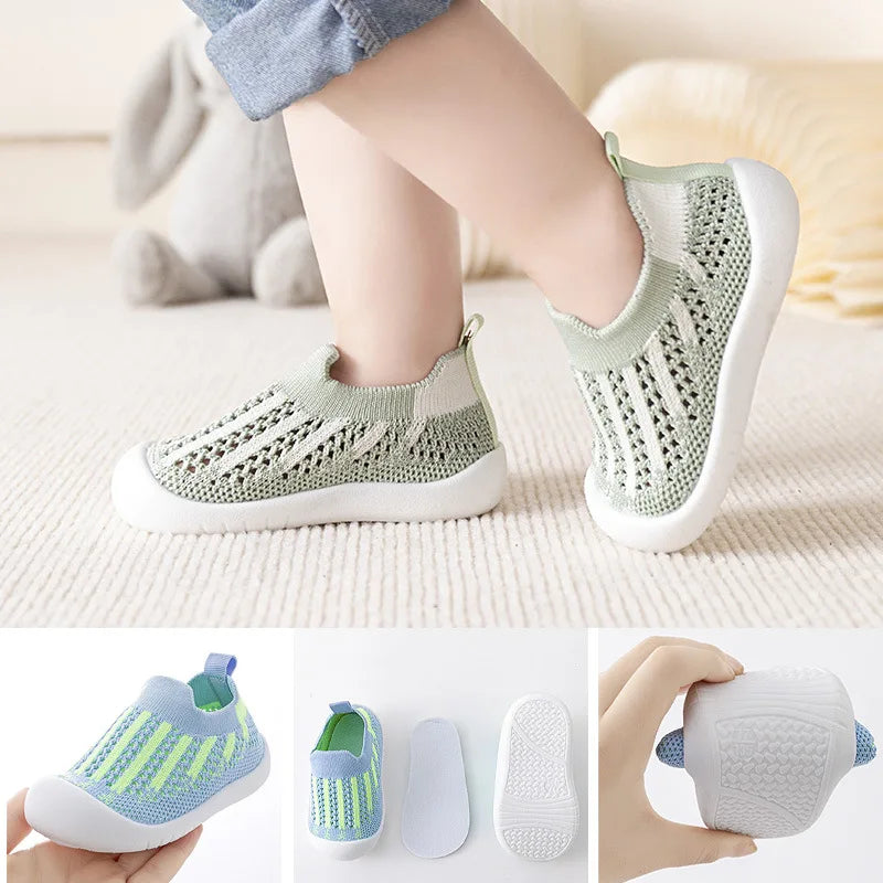 Baby Walking Shoes Summer 2025 New Soft Sole Breathable Mesh Stay-On Anti-Slip Sock Shoes for Infant Boys Girls.