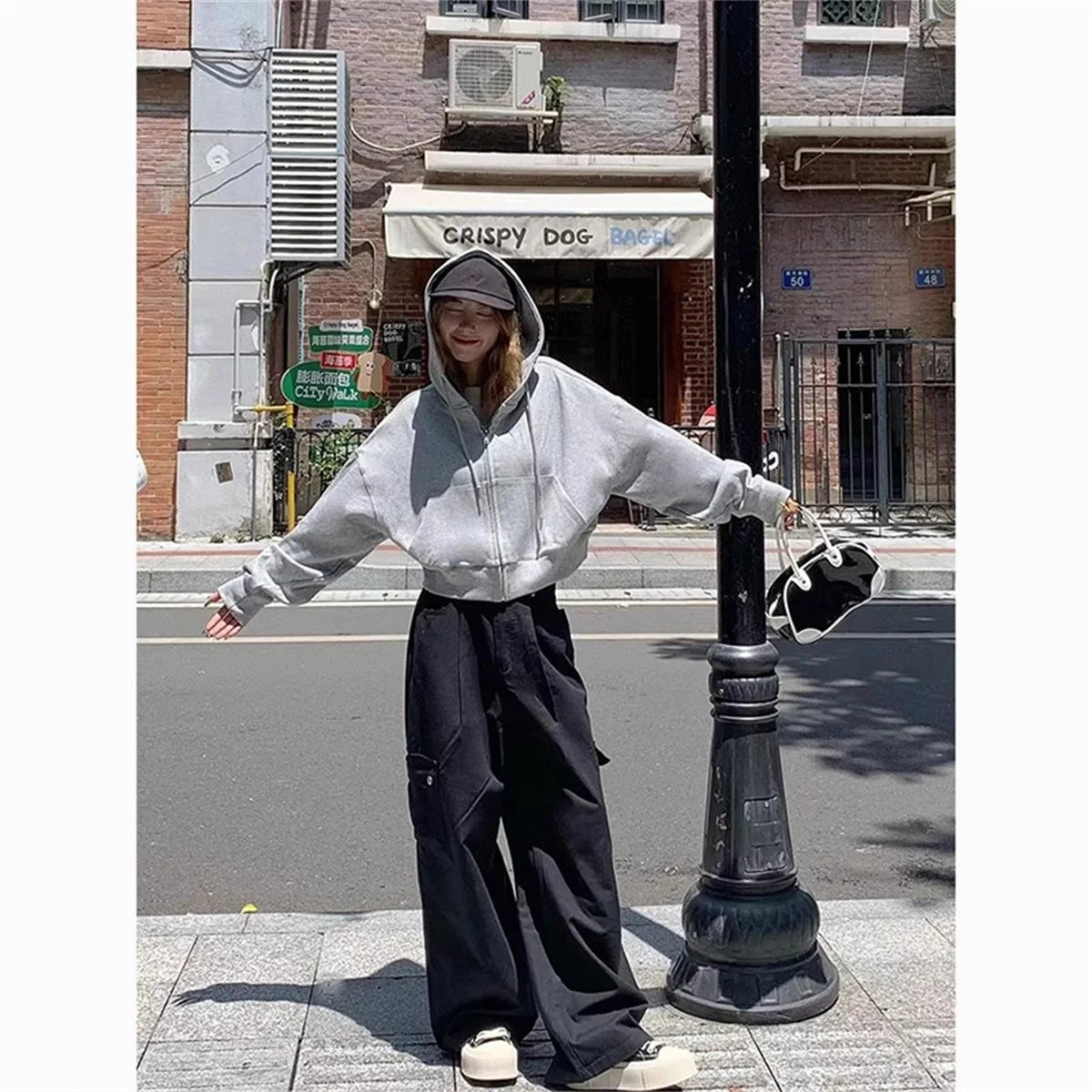 Frühherbstliche, schicke, lässige Kapuzenjacke, schmale Passform, langärmeliges, kurzes Oberteil, warme Strickjacke mit Reißverschluss, koreanischer Stil, Kapuzenpullover.