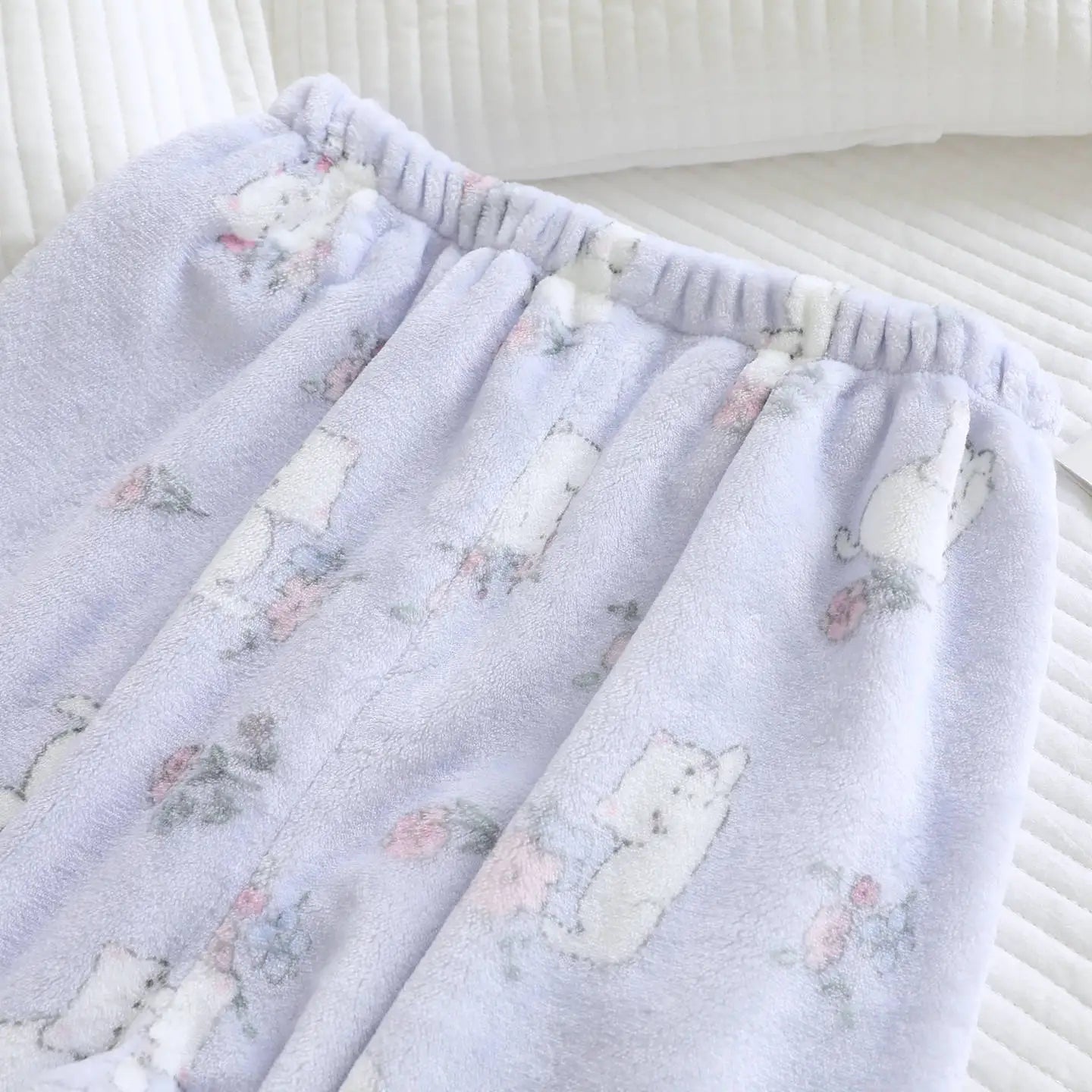 2025 New Winter Women's Pajama Set with Thickened Fleece and Flannel Warm Head Cartoon Comfortable Home Clothing Set Pijama.