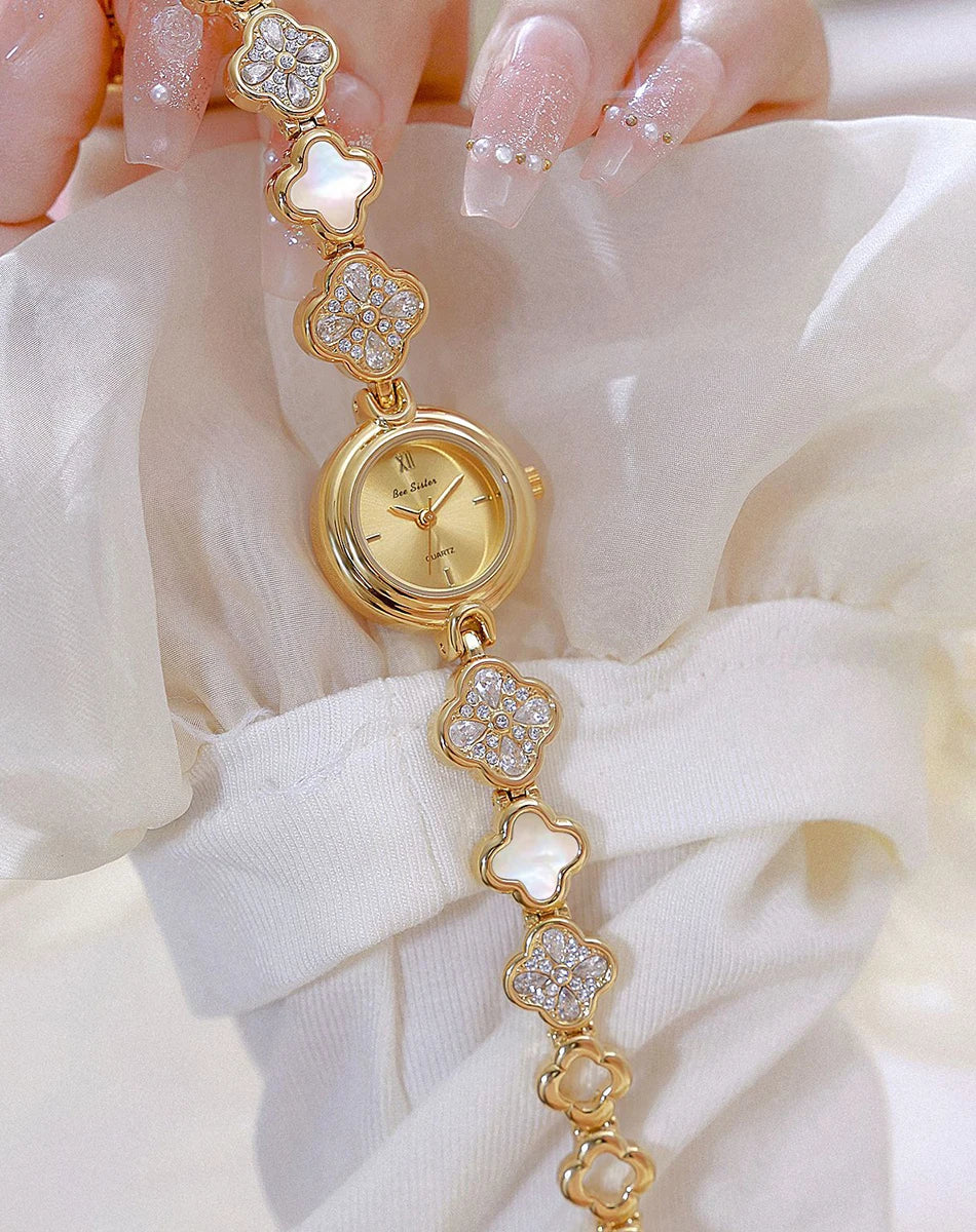 Women's Watch Lucky Four-Leaf Clover Bracelet Elegant Crystal Dress Watches for Women Fashion Luxury Small Quartz Ladies Clock.