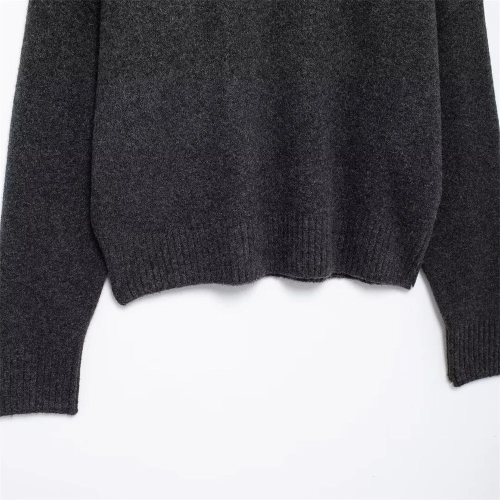 Women's Knitted Sweater Round Neck Long Sleeve Solid Color Autumn New Warm Sweater.