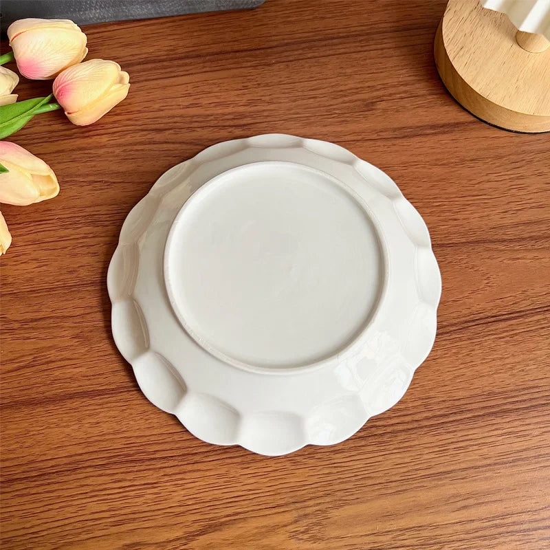 Irregular Ceramic Kitchen Tableware Lovely Pink Petal Household Ceramic Dinner Plate Lace Soup Plate  Deep Fruit Plate.