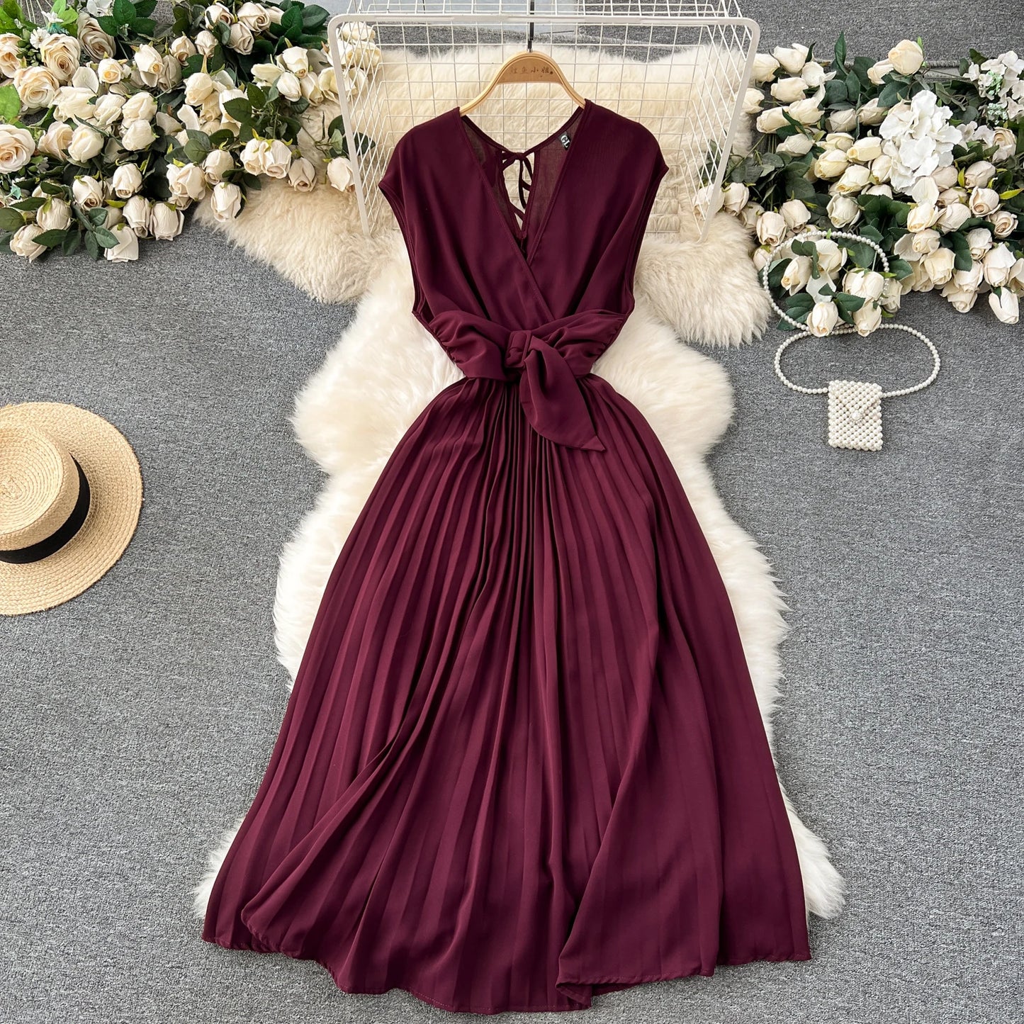 Französisch Vintage elegante Plissee Vneck Kleid A-Linie Mode Chiffon Frühling Herbst ärmellose Vestidos Frauen kleider.