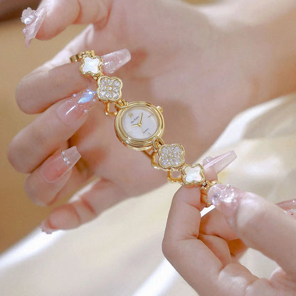 Women's Watch Lucky Four-Leaf Clover Bracelet Elegant Crystal Dress Watches for Women Fashion Luxury Small Quartz Ladies Clock.