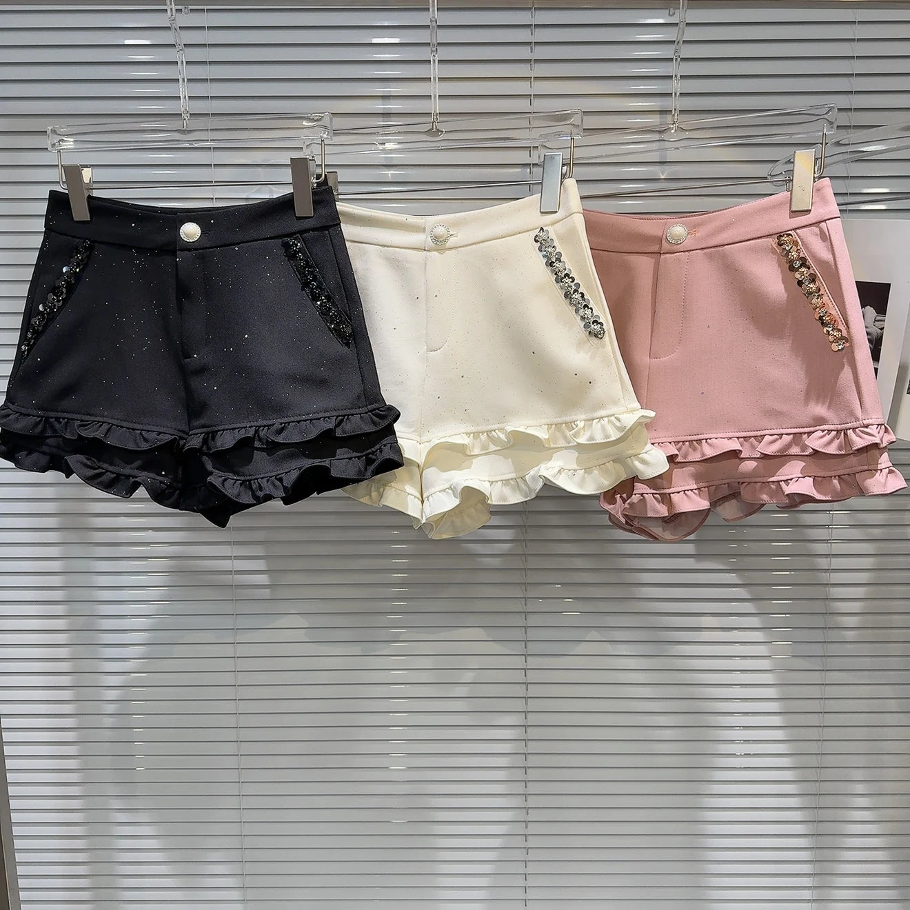 2025 Summer Clothes New Fashion Sequined Beaded Fungus Edge Pants Three-point Shorts Sweet Girls Temperament Short Pants Women