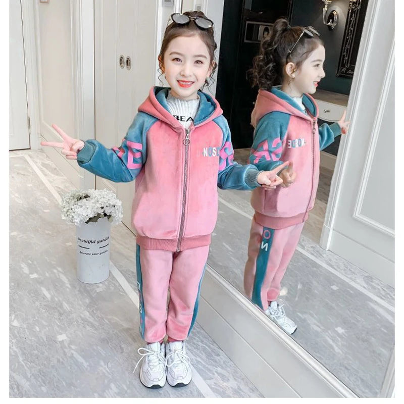 New Winter Keep Warm Girls Clothing Set Padded Lining With Plush Velent Hooded Jacket+Pants 2pcs Suit For 3-12 Years Kids.