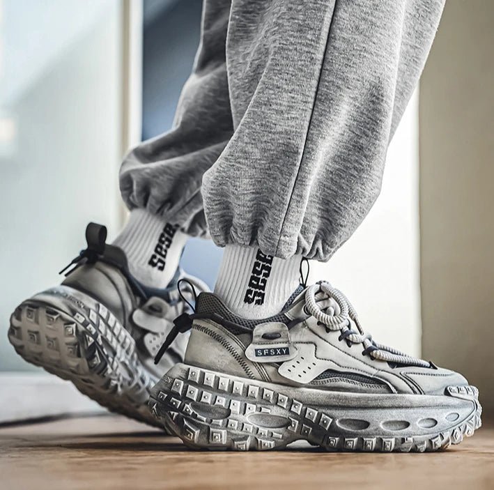 New Summer Outdoor Men's Casual Thick Bottom Sneaker Shoes for Men Sports Breathable Mans Popular Loafers Model Male Sneakers.