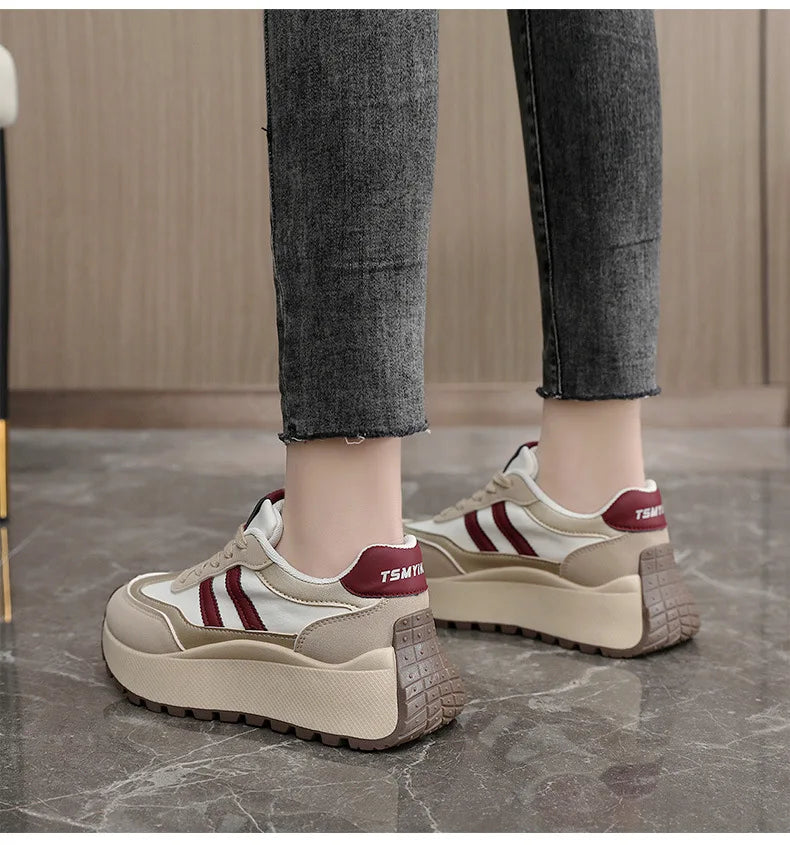 Spring Thick Bottom Women's Shoes 2025 Summer Casual Patchwork Leather Sneakers Casual Vulcanised Shoes Ladies Chaussure Femme.