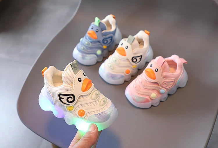 Children Led Casual Shoes Cute Cartoon Duck Sneakers Toddler Glowing Tennis Shoes Boys Girls Breathable Mesh Sports Shoes Sapato.